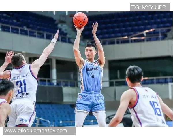 方硕：从篮球新星到全能战士的成长之路与未来展望